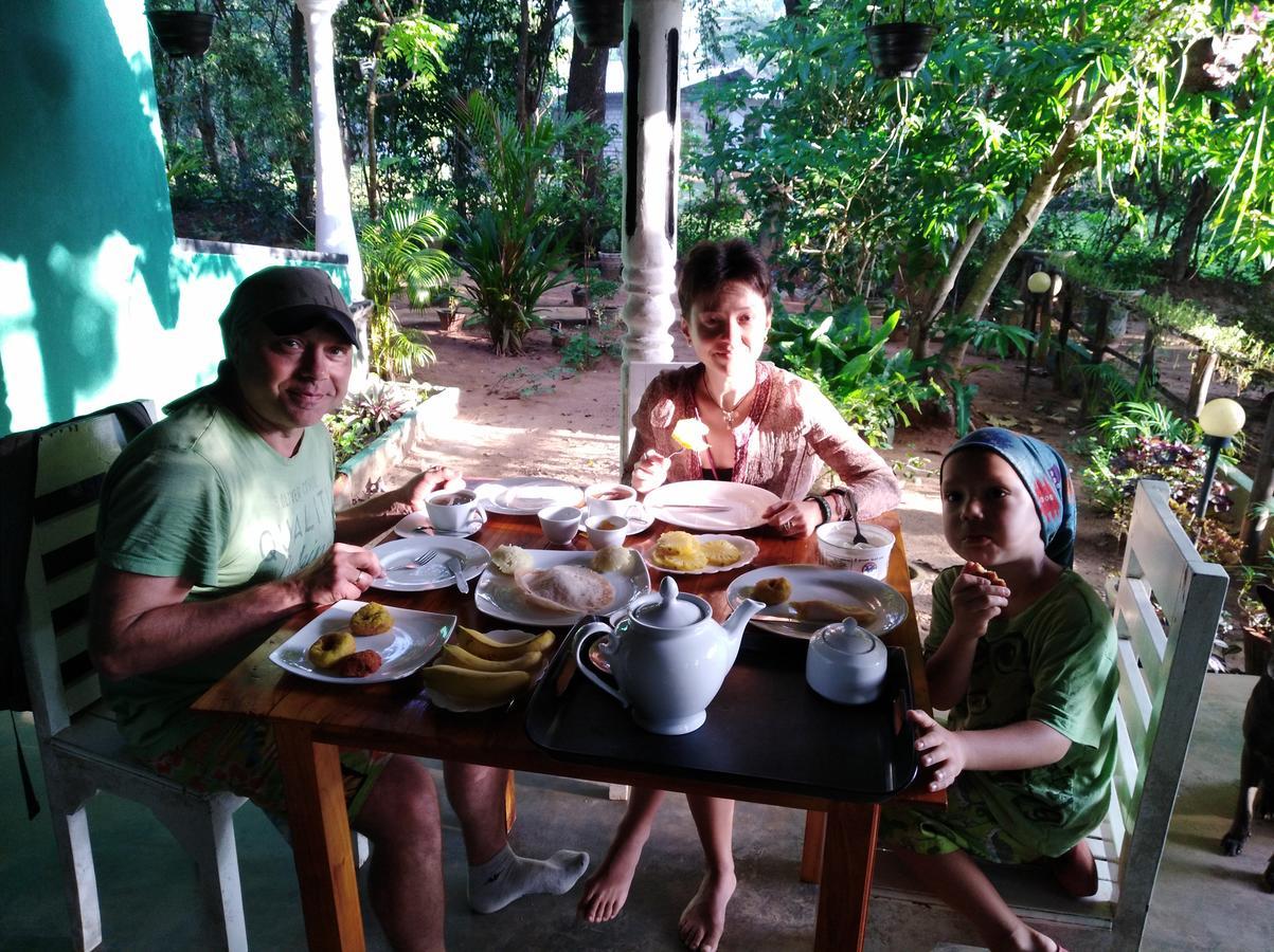 Manju Homestay Sigirija Zewnętrze zdjęcie