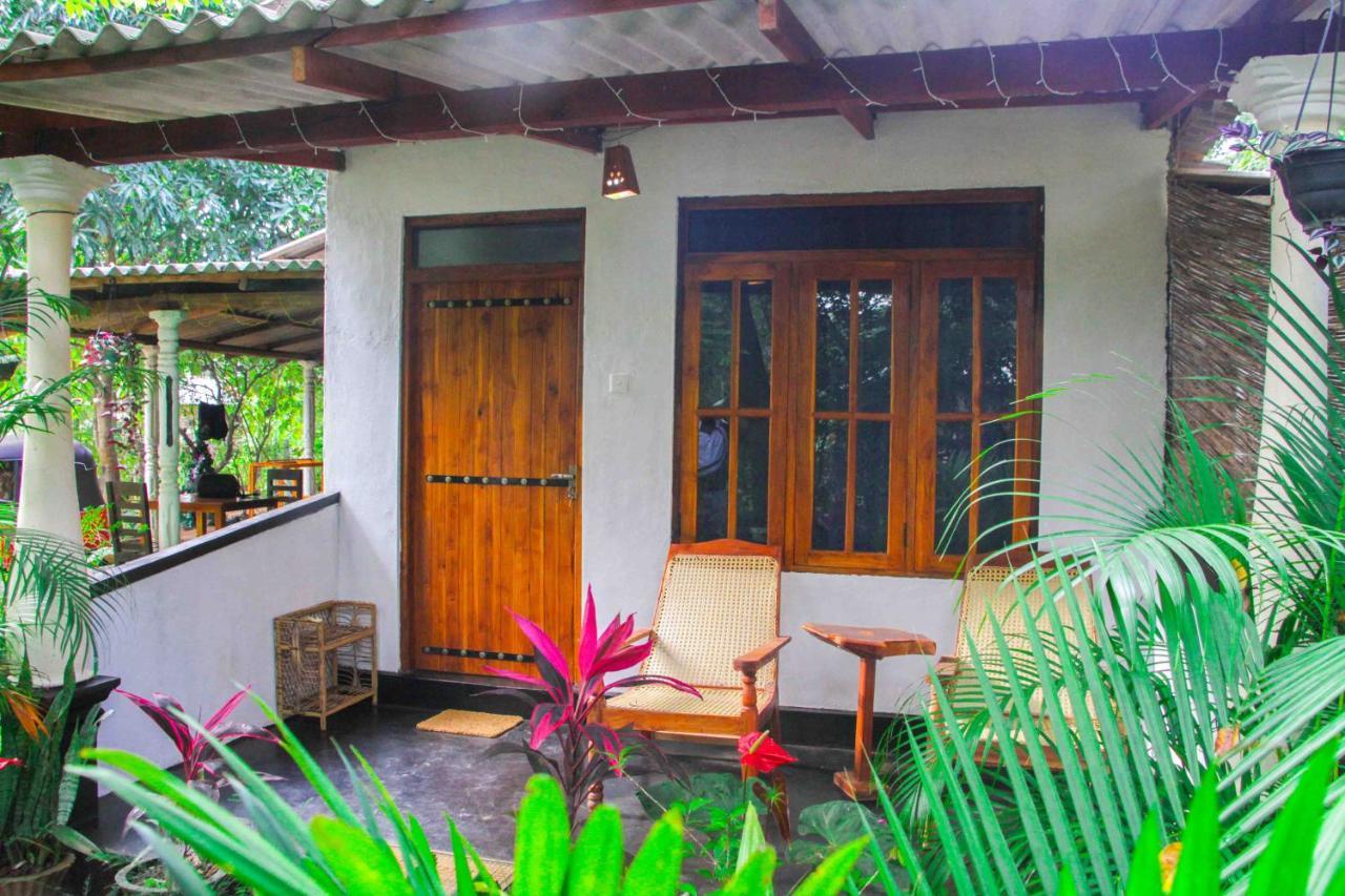 Manju Homestay Sigirija Zewnętrze zdjęcie