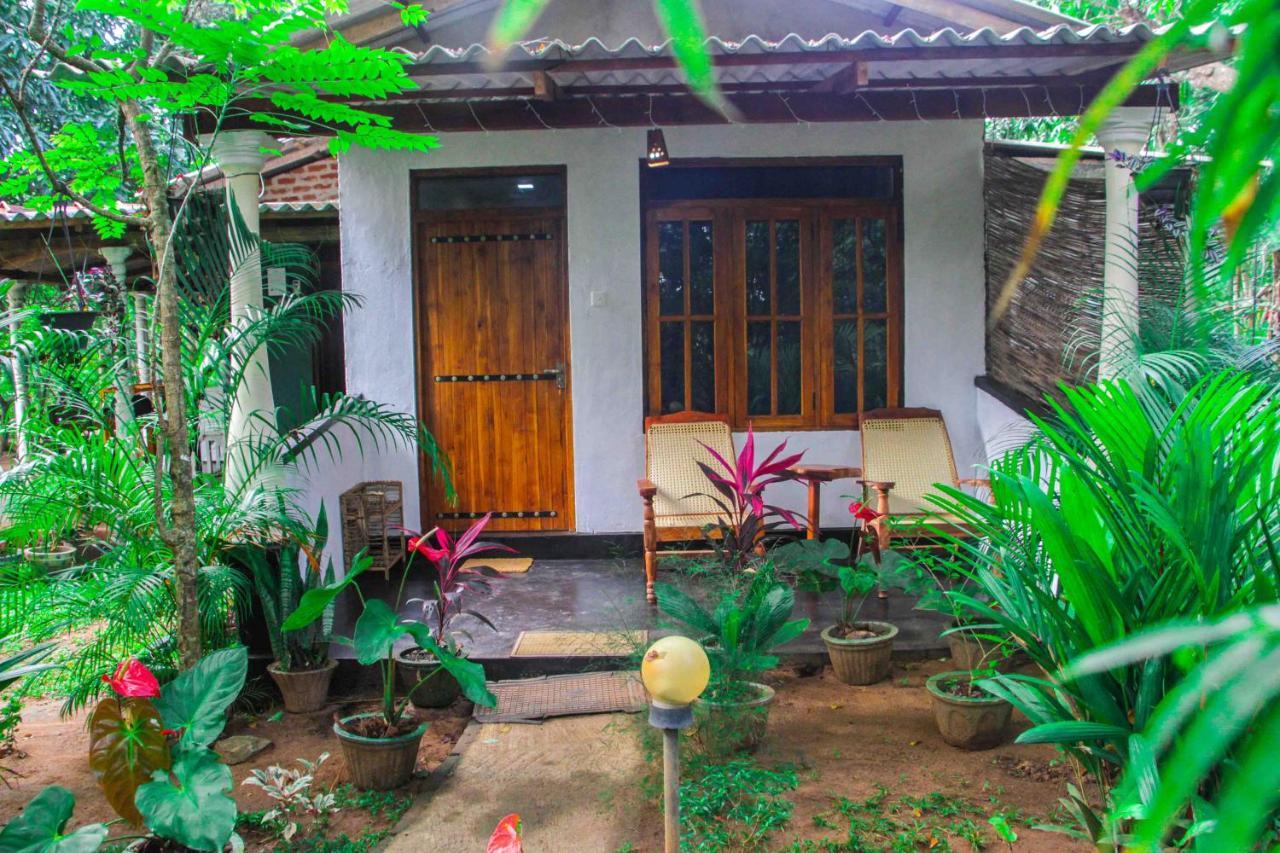 Manju Homestay Sigirija Zewnętrze zdjęcie