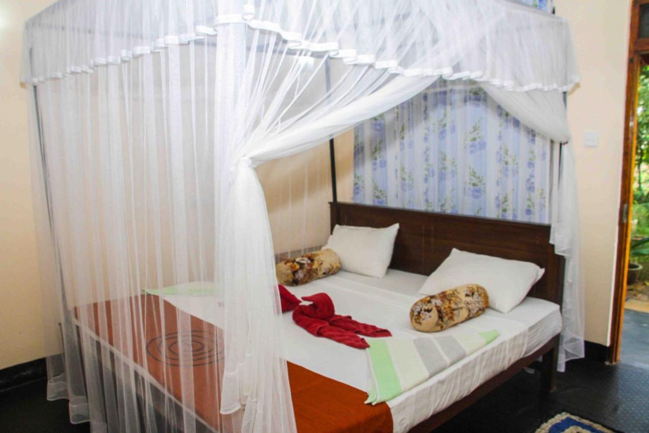 Manju Homestay Sigirija Zewnętrze zdjęcie