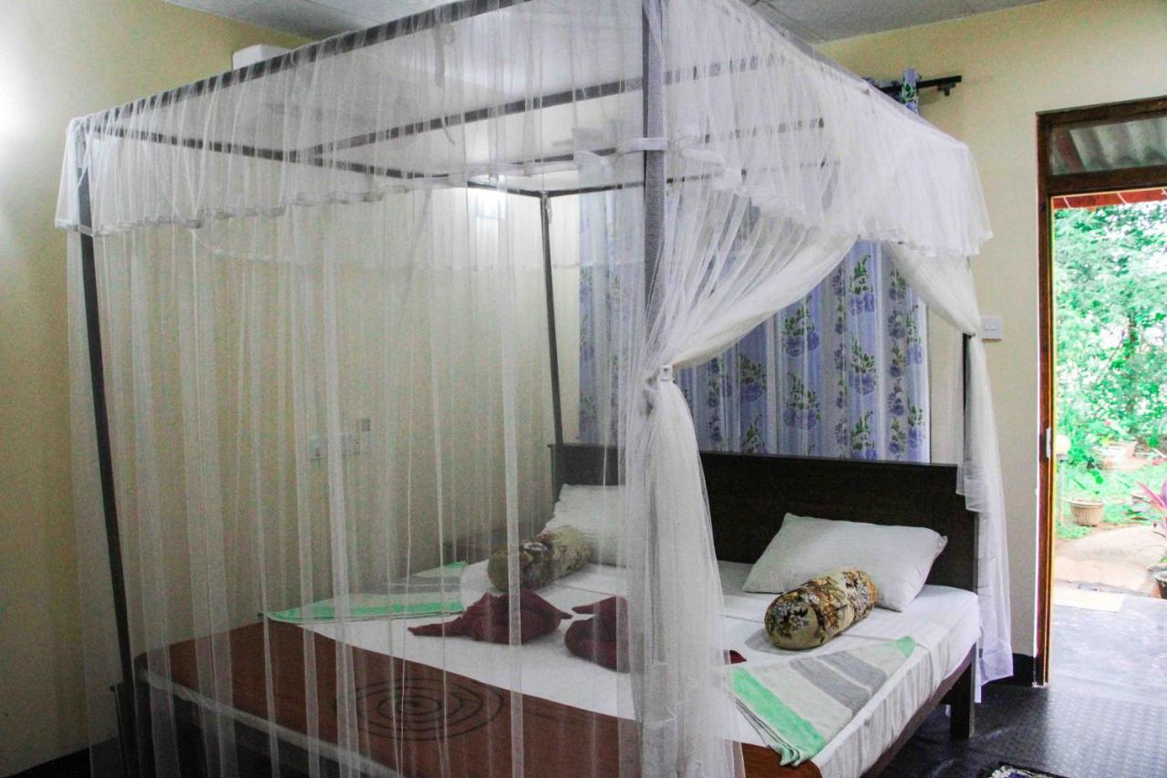 Manju Homestay Sigirija Zewnętrze zdjęcie