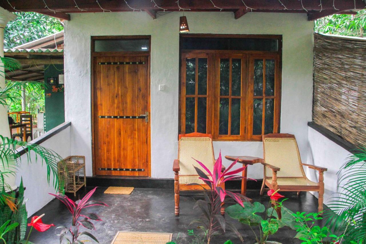 Manju Homestay Sigirija Zewnętrze zdjęcie