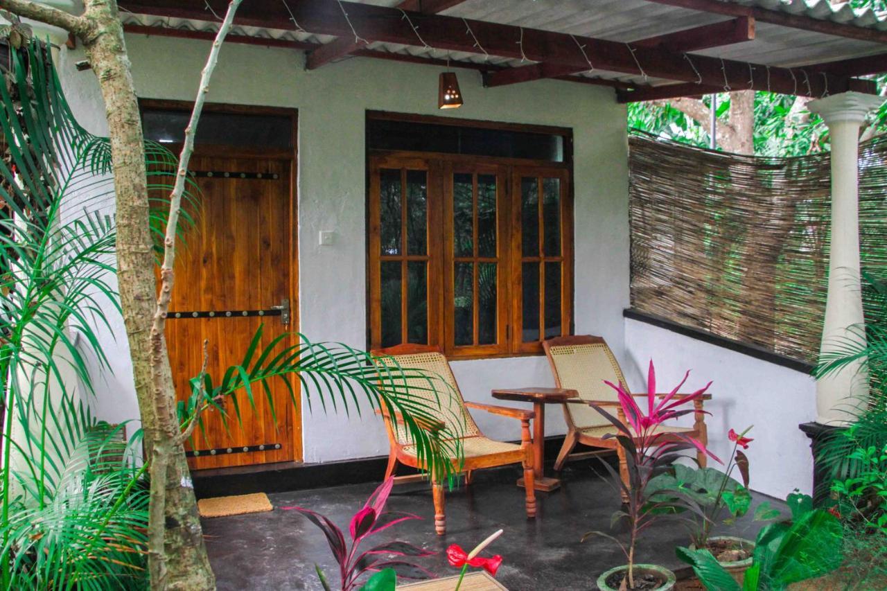 Manju Homestay Sigirija Zewnętrze zdjęcie